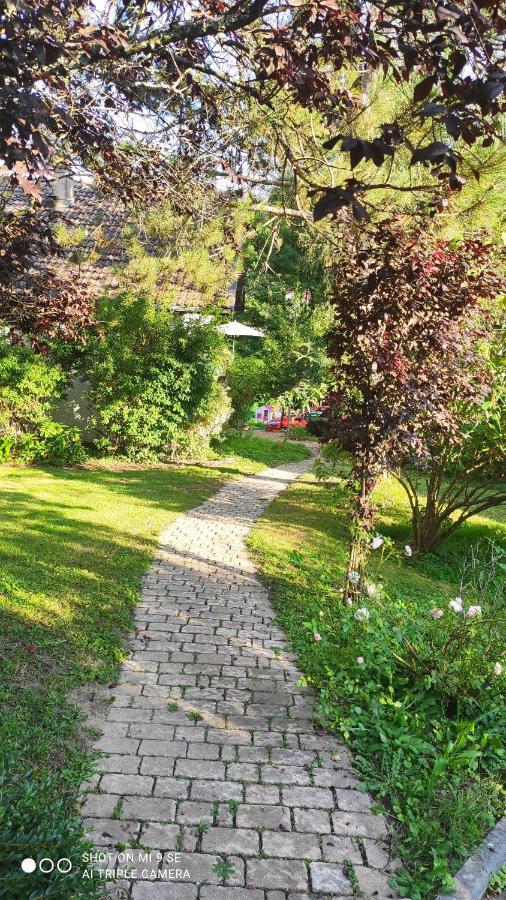 Petit Coin De Paradis Fontaine-les-Luxeuil Luaran gambar